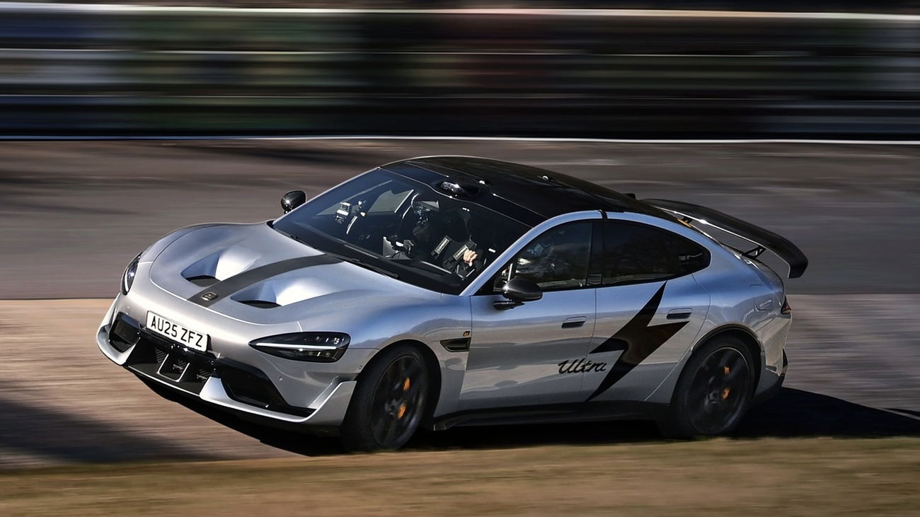 Watch The Xiaomi SU7 Ultra Break The Nürburgring Production EV Record