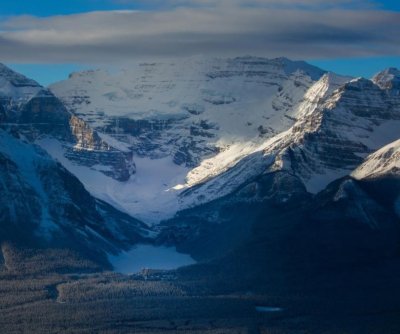One hiker dead, 3 injured in Canadian Rockies rockslide