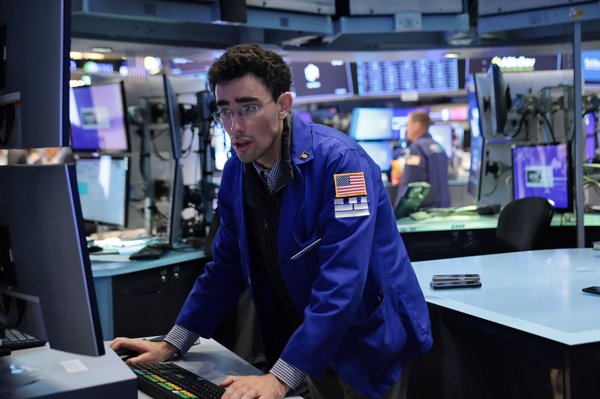 Cisco, Deere & Co, and fresh CPI numbers: Stocks and data to watch this week