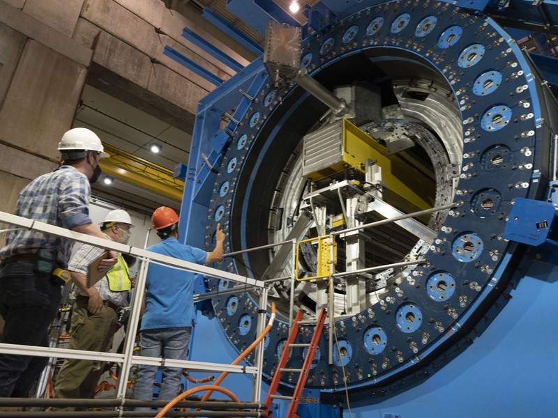 Brookhaven’s 1,000-ton sPHENIX detector proves ready to unlock secrets of the Big Bang