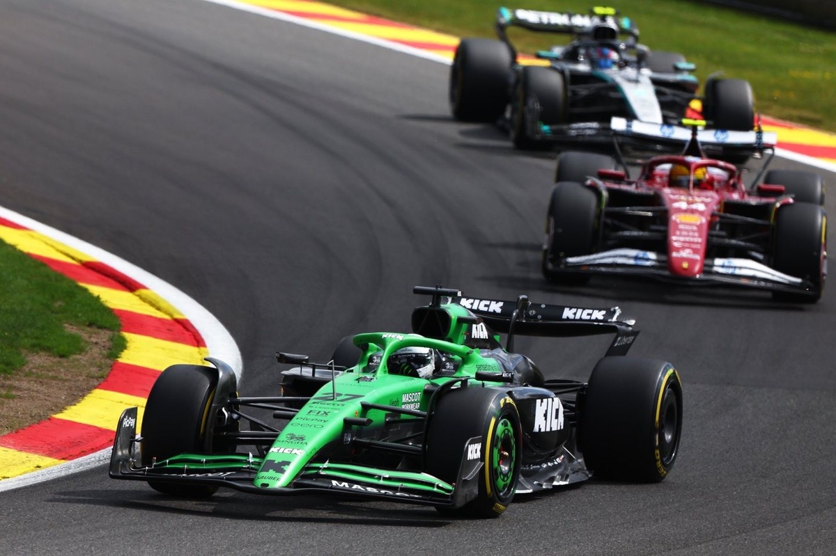 Where do F1 engine manufacturers stand on V8 switch?