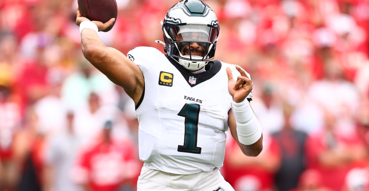 Eagles News: “The lack of vertical bite is stalling Philly’s offense”