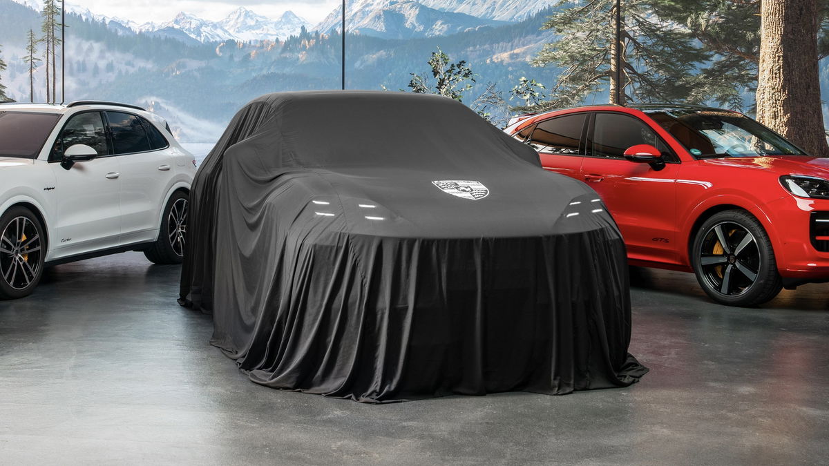 The Porsche Cayenne EV Arrives On 19 November