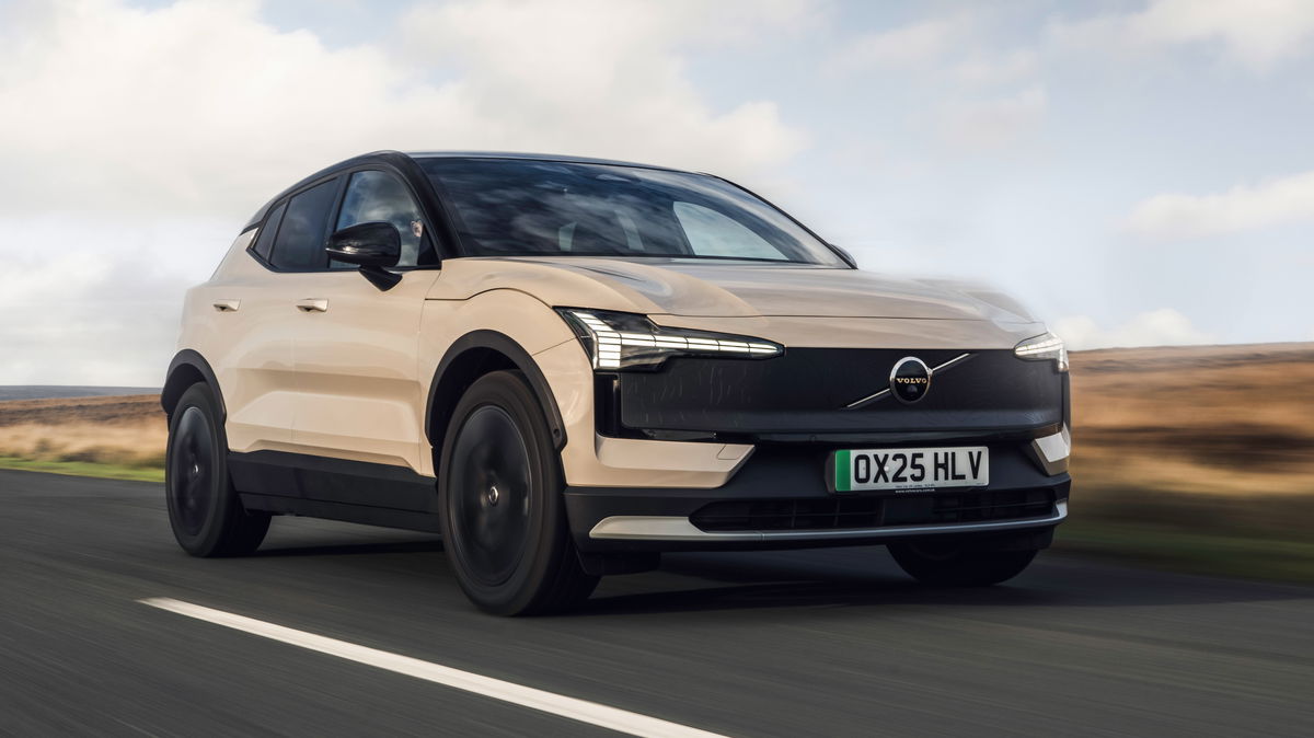 Volvo EX30 Cross Country Review: A Good Car Spoiled By Software