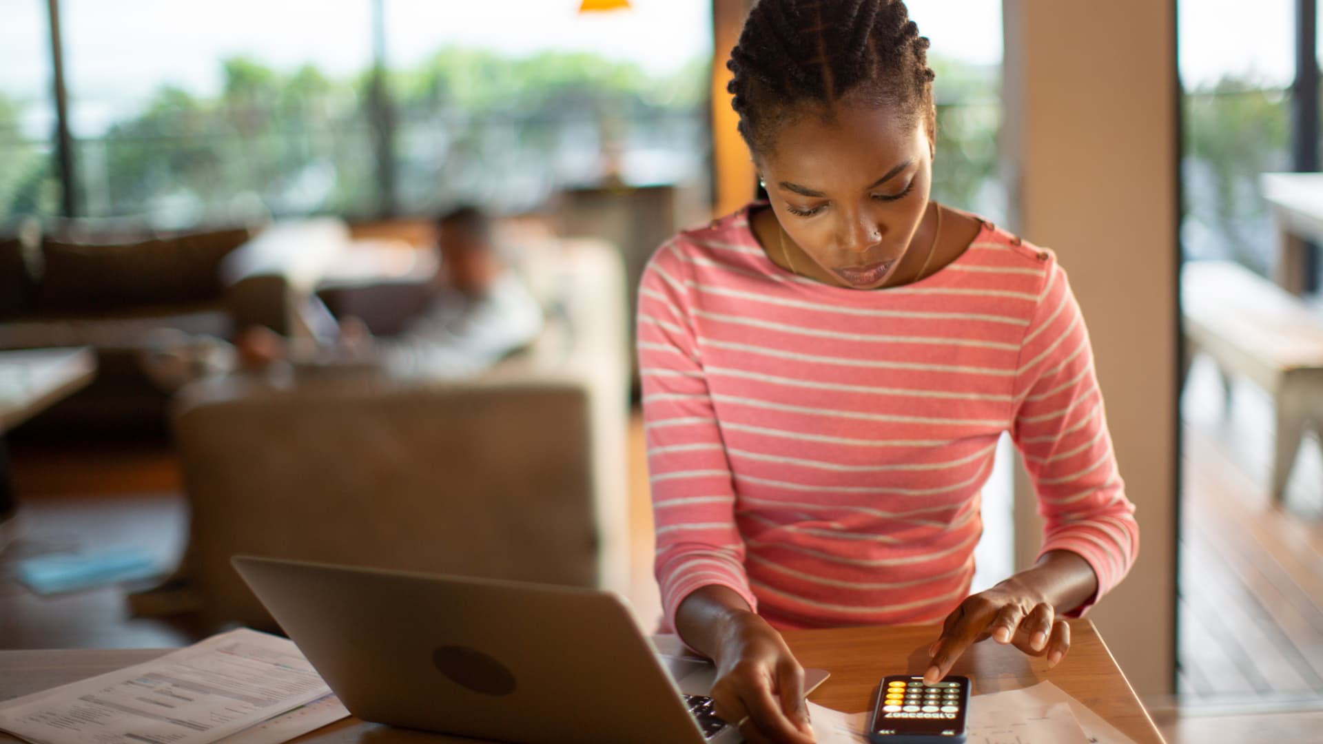 Student loans and year-end tax planning — 4 steps for borrowers to take