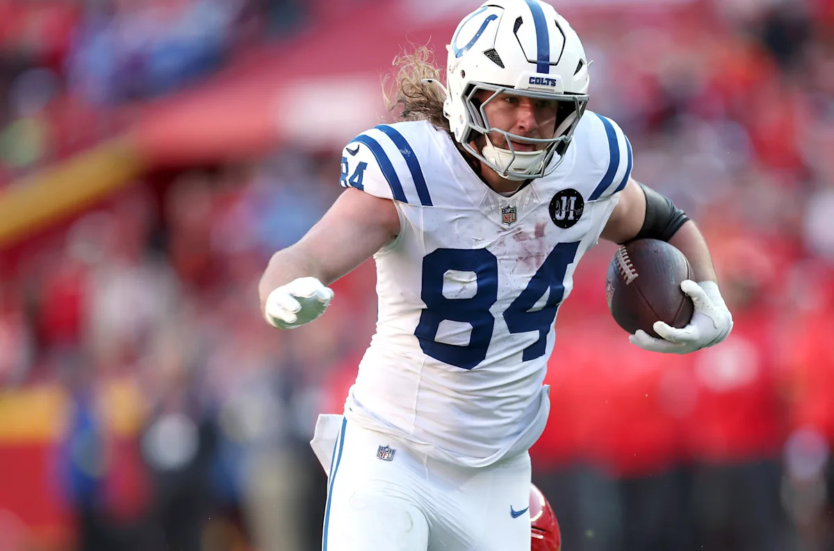 Tyler Warren injury: What status means for Week 13 vs. Texans