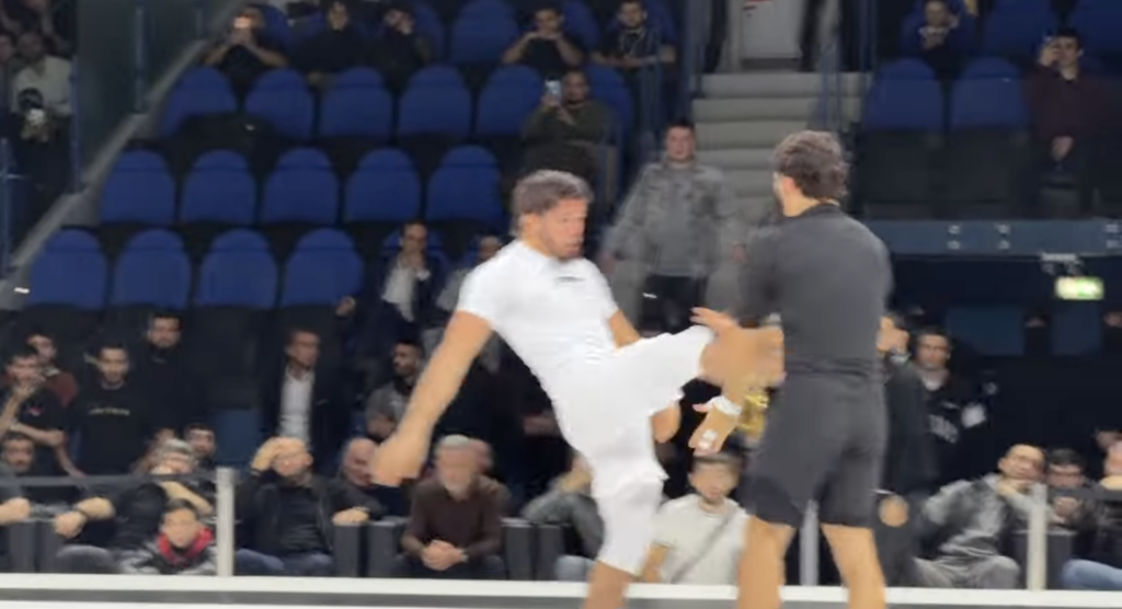 Arman Tsarukyan’s MMA instincts spark brief chaos as BJJ title bout is halted by mid-fight foul