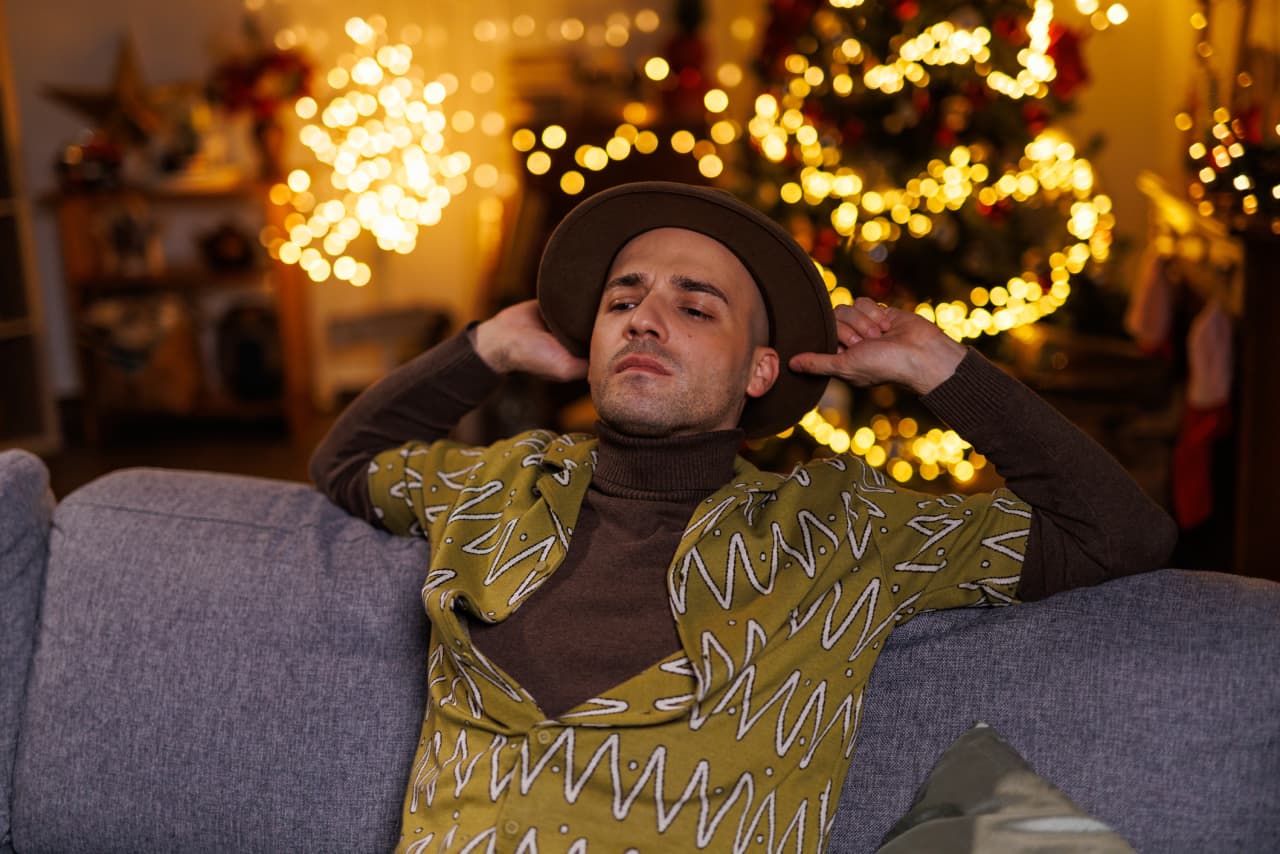 ‘So much for holiday cheer’: I saw a guest take a bottle of wine as they left a Christmas party. Do I tell the host?