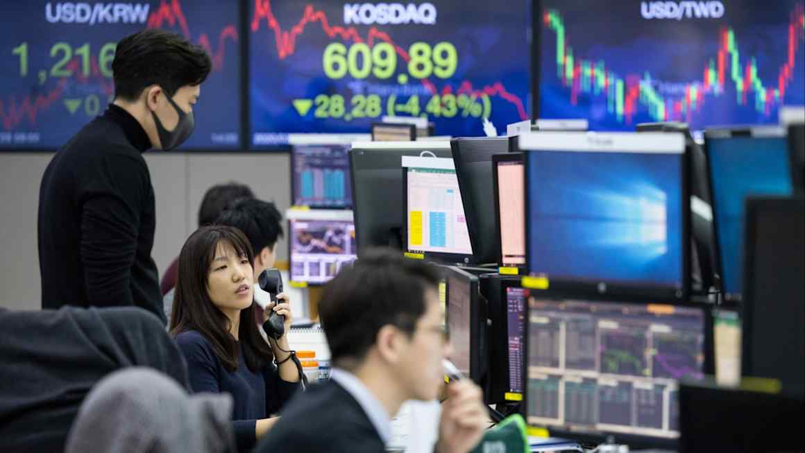 US stocks eclipsed by rest of world in 2025 as investors diversify