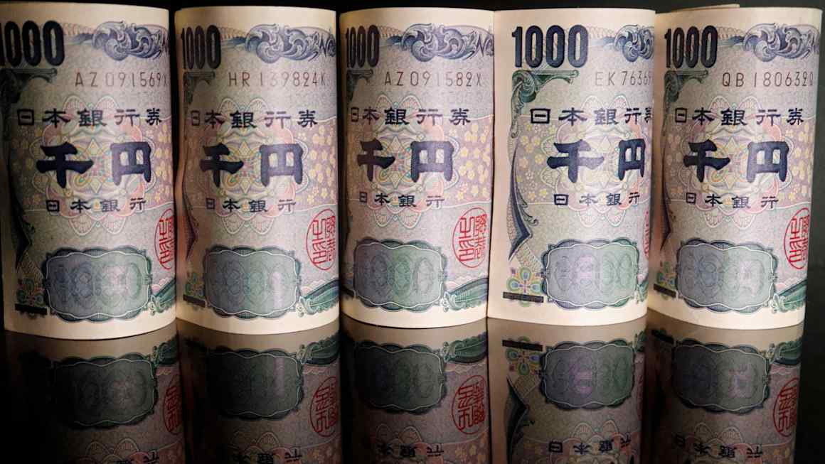 Yen tumbles and Japan stocks soar as election talk reignites ‘Takaichi trade’