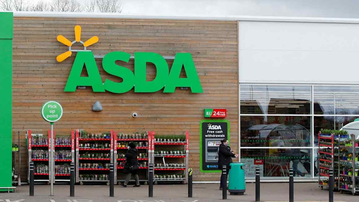Asda hit by debt sell-off after Christmas sales slump