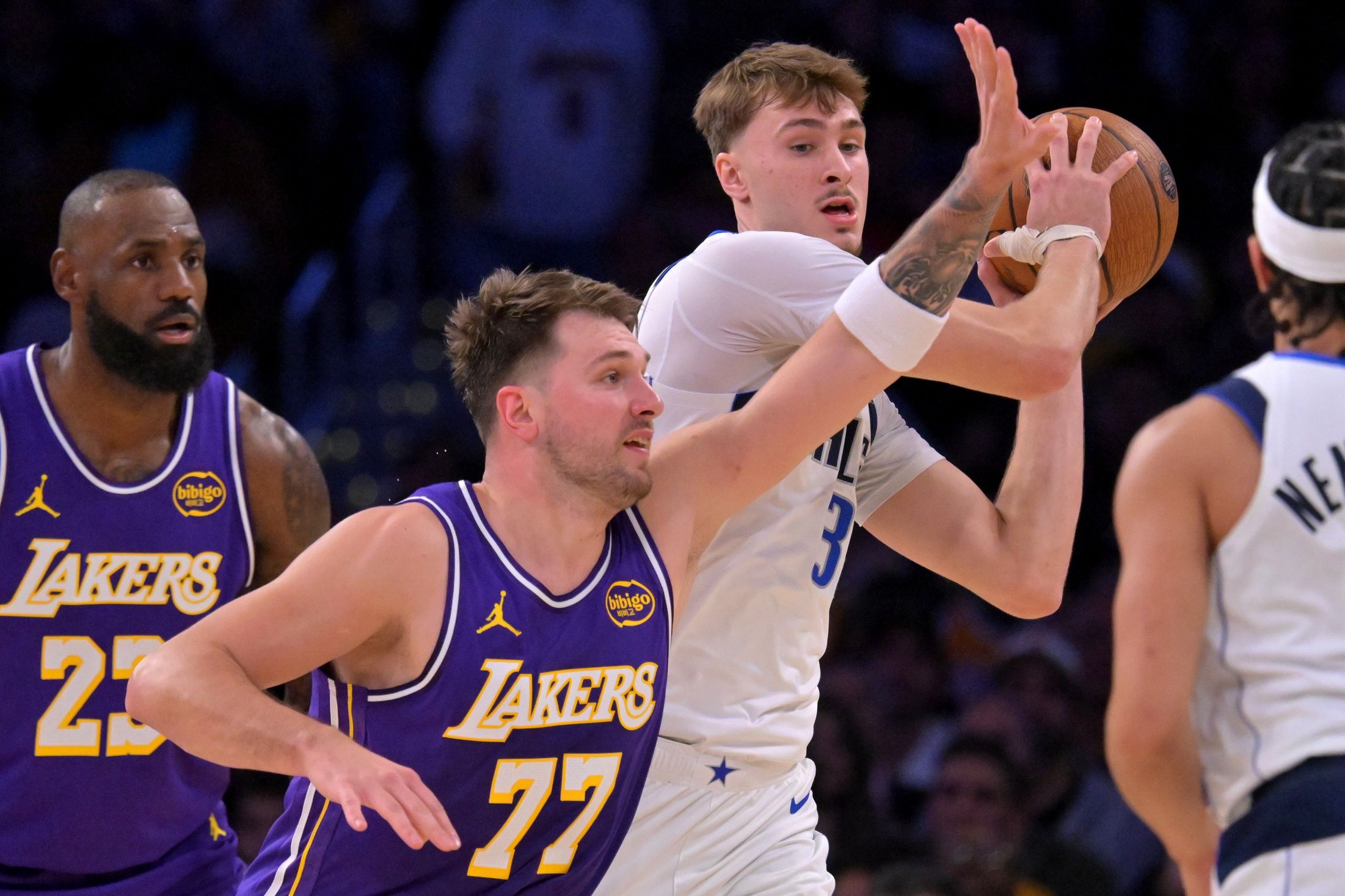Curry, Doncic Are Playoff Locks — Avoid Flagg and Booker: Fantasy Basketball Playoff Schedule Analysis