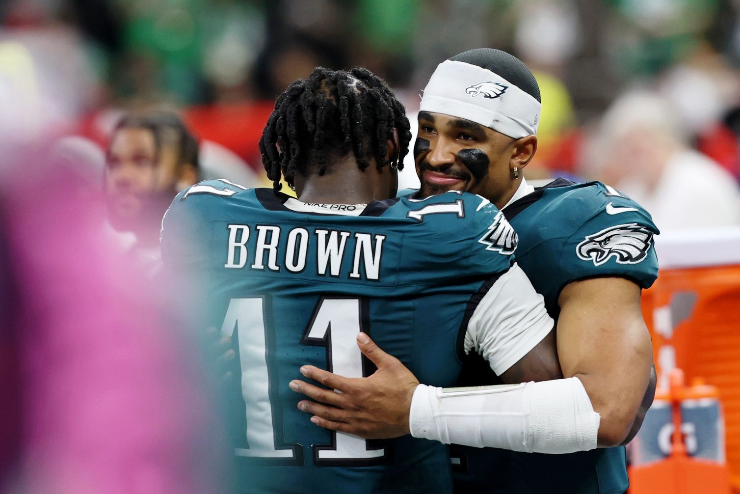 Terrell Owens Reacts to People Comparing His Tension With Donovan McNabb to Eagles’ Jalen Hurts-A.J. Brown Drama