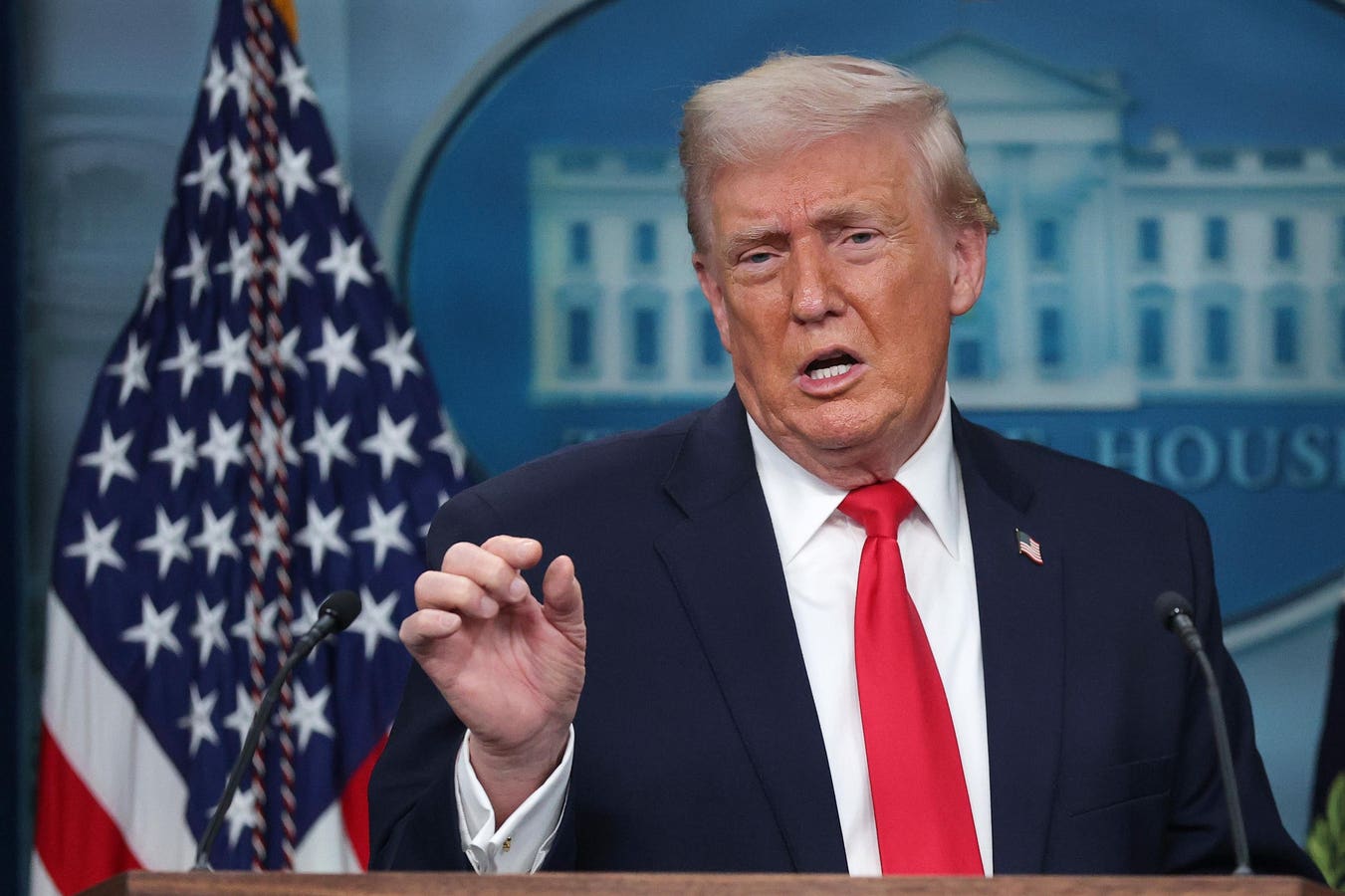 Trump Suggests He Won’t Need Congress For $2,000 Tariff Rebate Checks