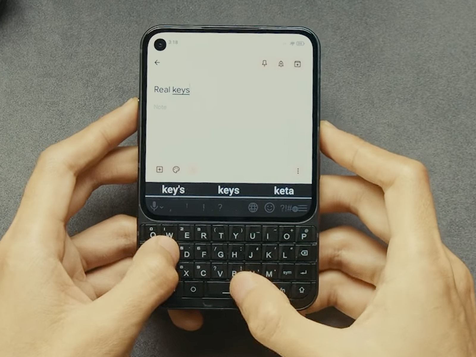 A Clicks Communicator but with a BlackBerry keyboard: New Titan 2 Elite showcased before MWC 2026 showcase