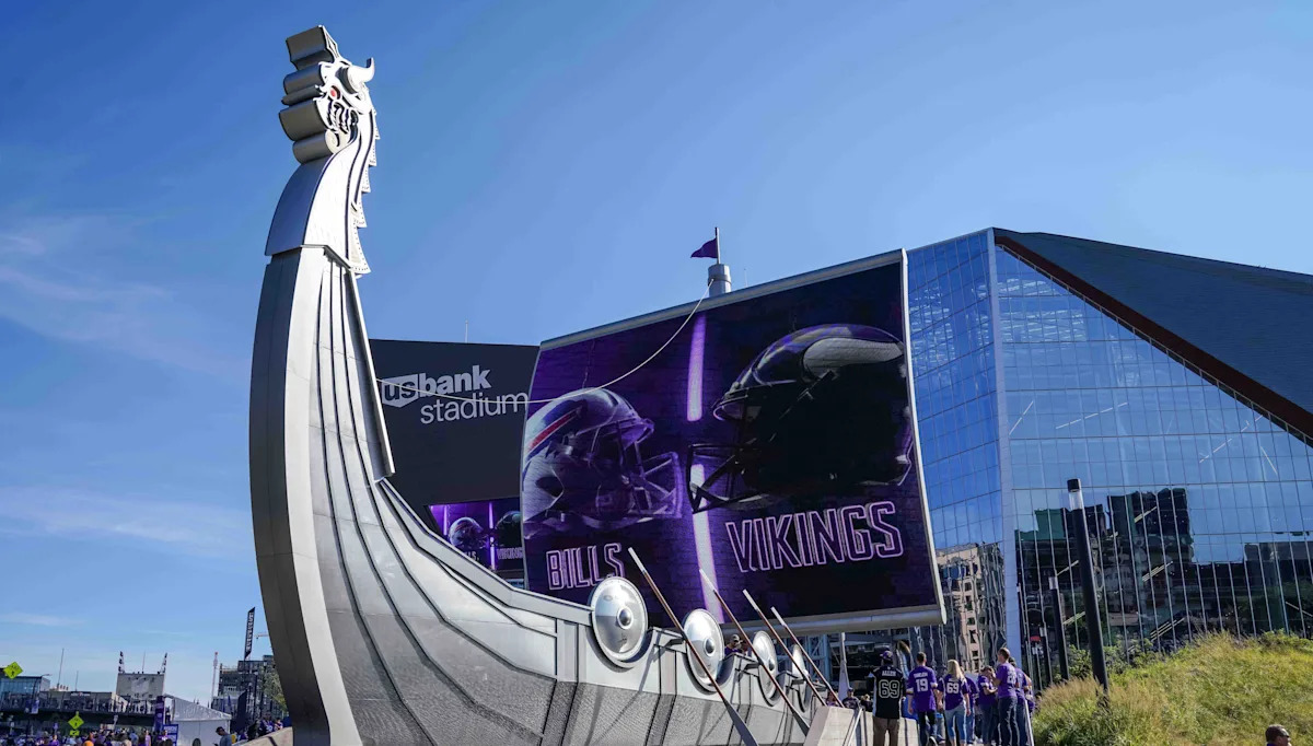 Vikings radio announcer walks back insensitive ‘paid protestors’ take