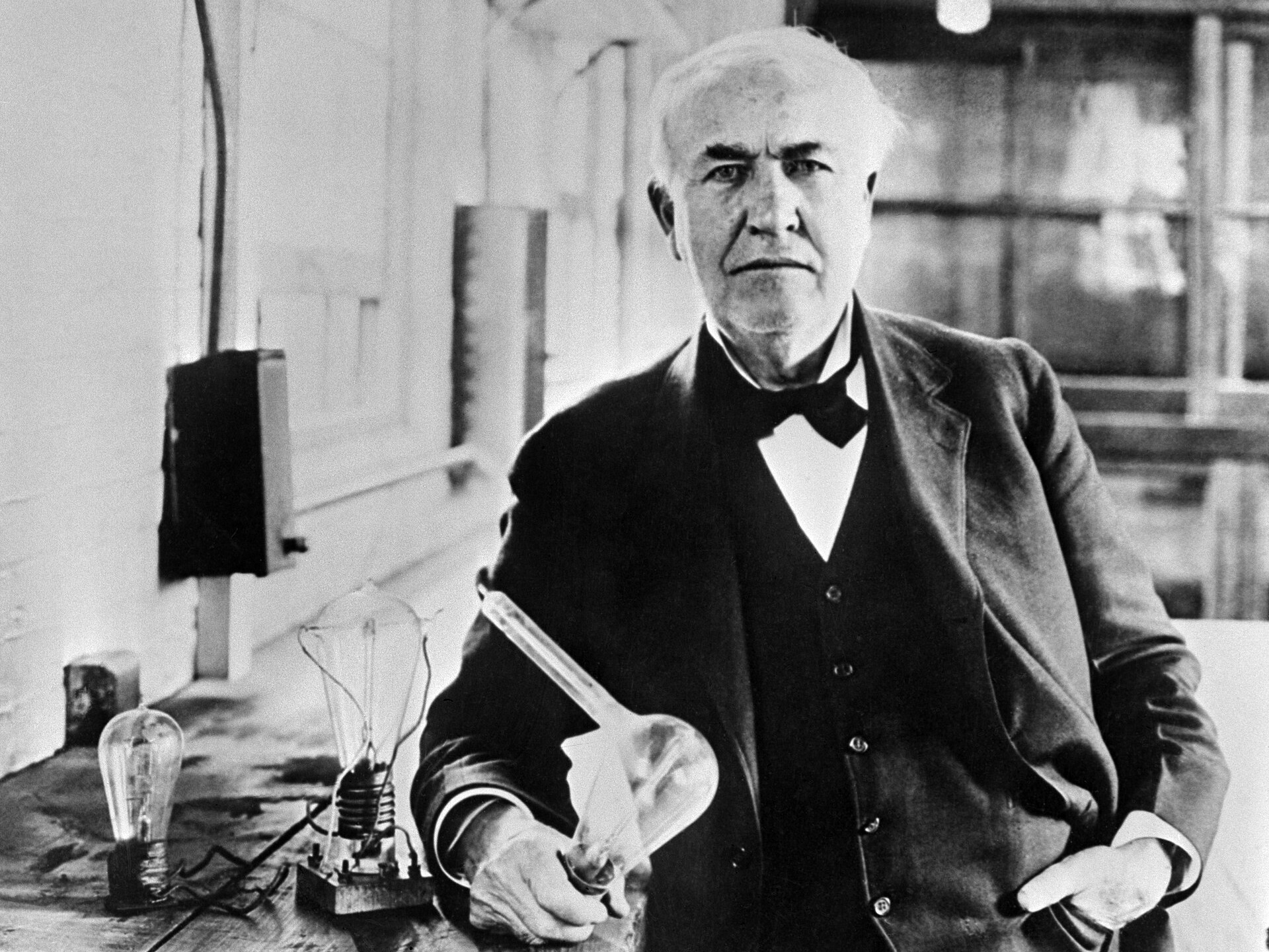 Thomas Edison as a nanotech pioneer: The inventor likely produced graphene as early as 1879
