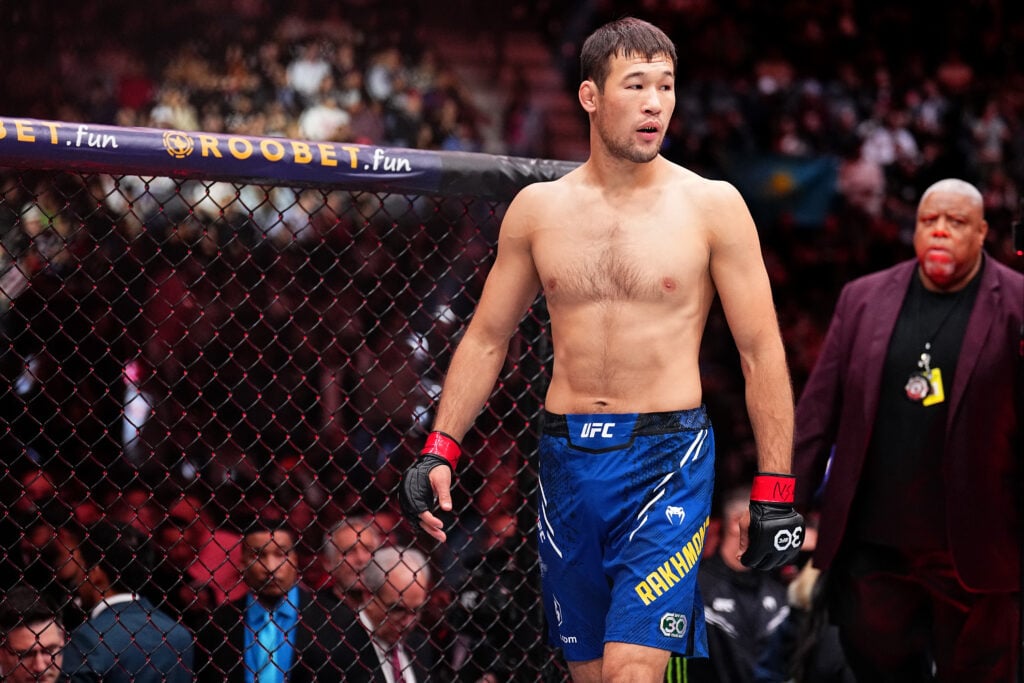 Shavkat Rakhmonov issues statement after being spotted wearing knee brace and walking with crutches