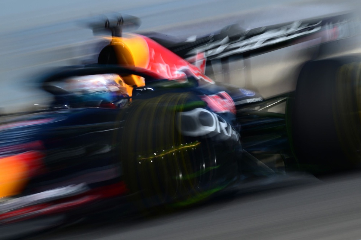 George Russell: Bahrain F1 test a “reality check” for Mercedes as Red Bull ahead