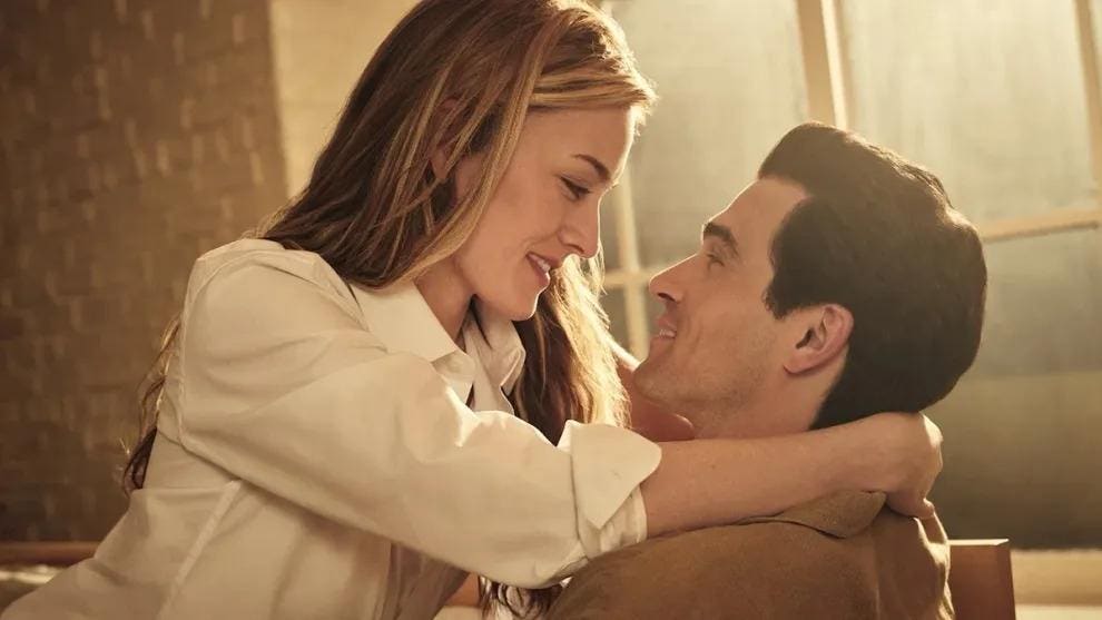 The Real Story Of ‘Love Story’-Who Were JFK Jr. & Carolyn Bessette?