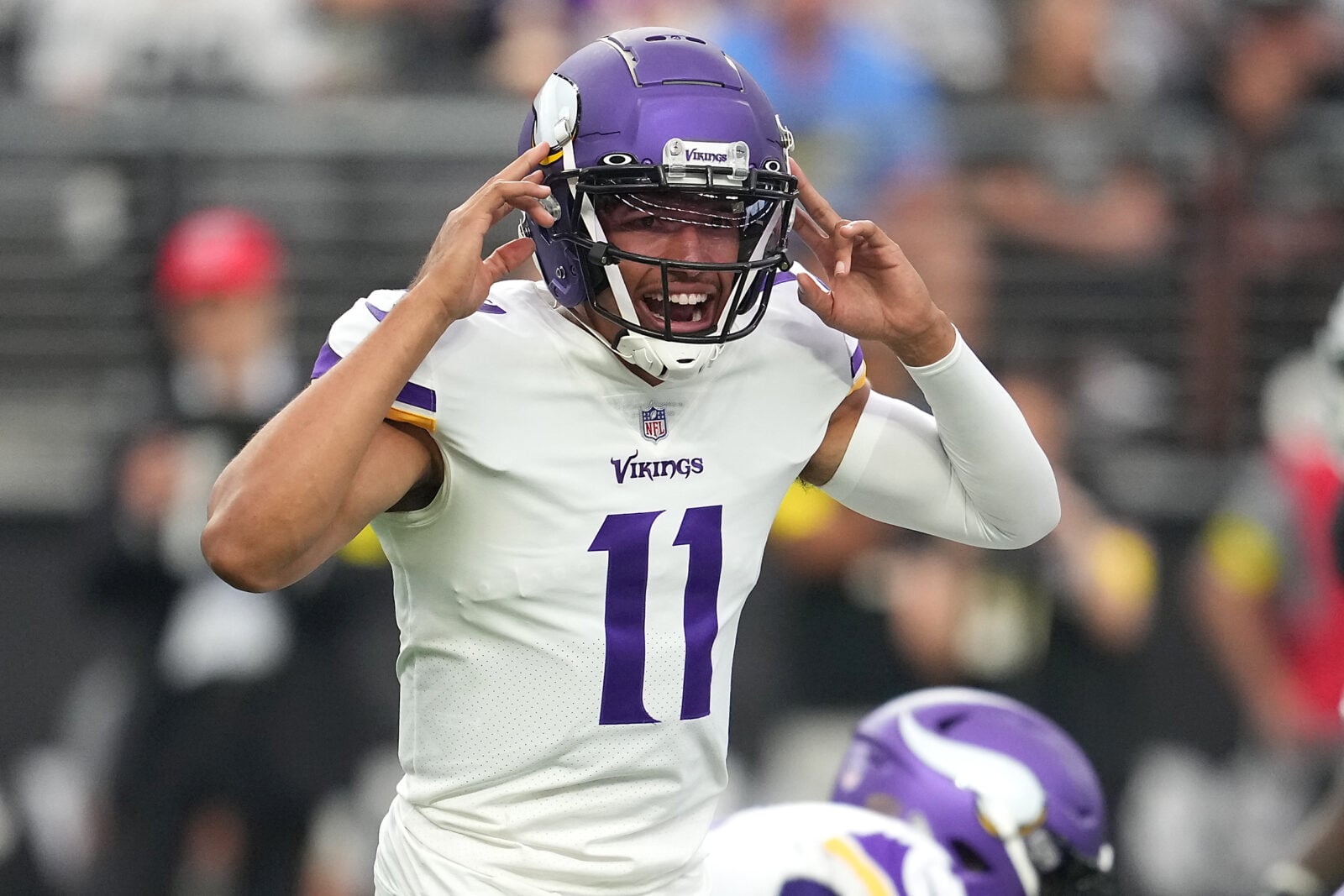 Kellen Mond Has More Dirt on the Vikings