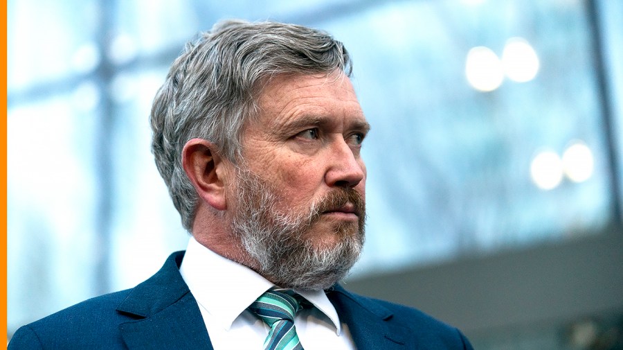 Massie calls for Gonzales to resign: ‘Where are the other men in the GOP?’