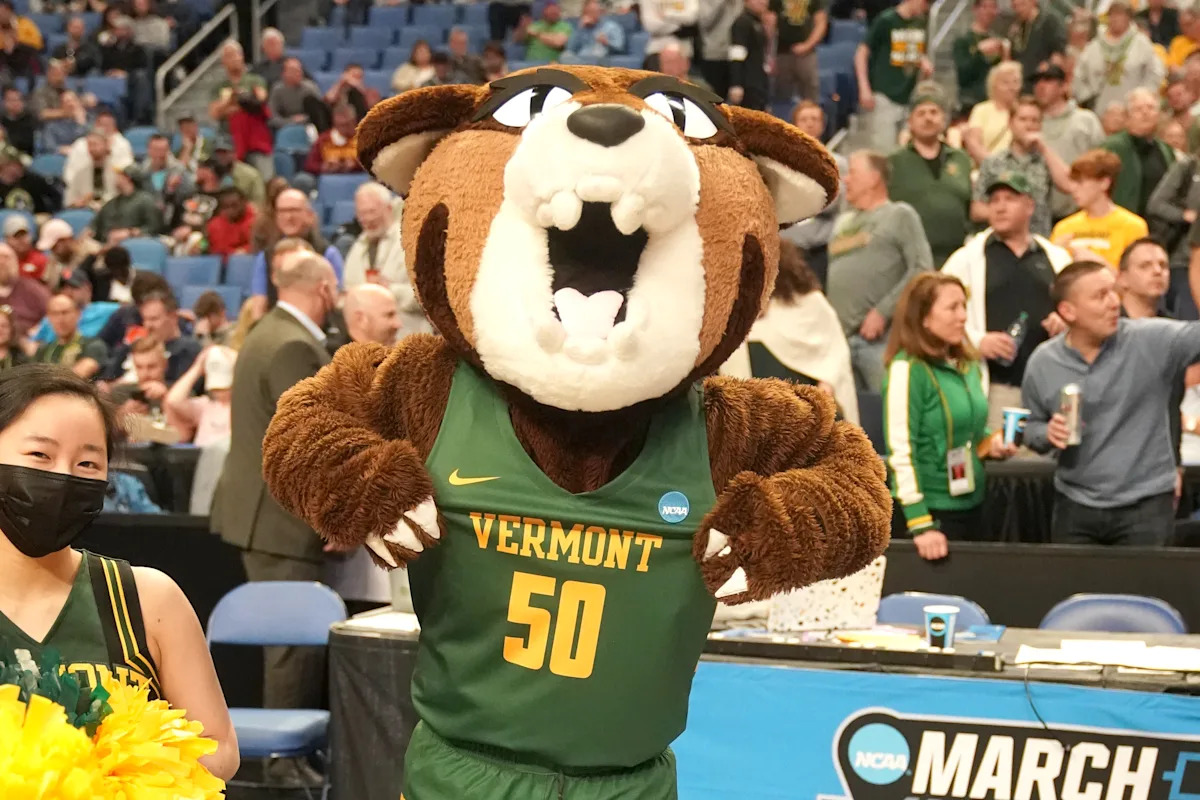 Your College Basketball Championship Saturday Viewing Guide: March 14, 2026