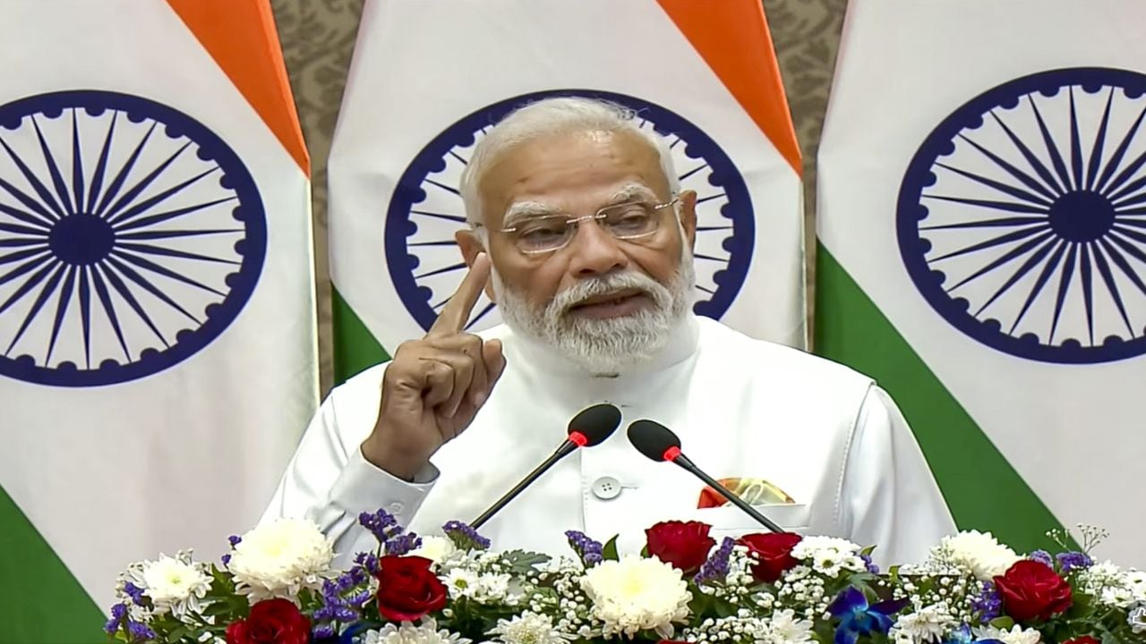 PM Narendra Modi becomes India’s longest-serving head of Govt; Top ministers hail milestone