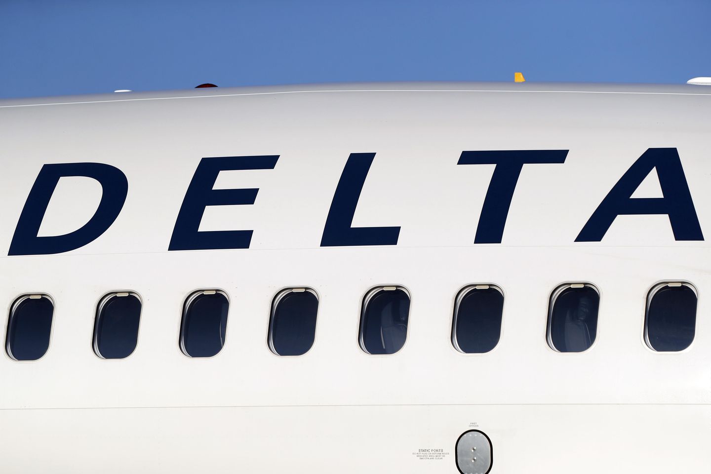 Delta flight from Sao Paulo to Atlanta returns to Brazil after left engine blaze