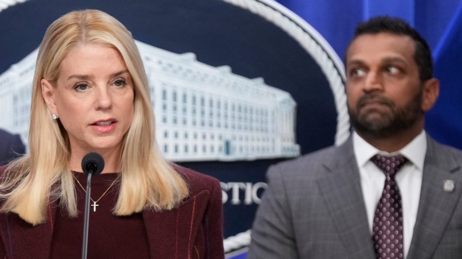 Former FBI agents who worked on Trump election investigation sue Patel, Bondi