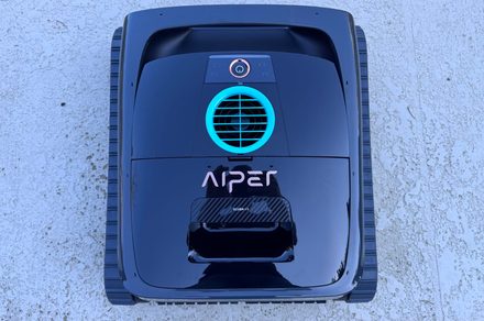 Aiper Scuba V3 Review: Finally, a pool robot with an actual brain