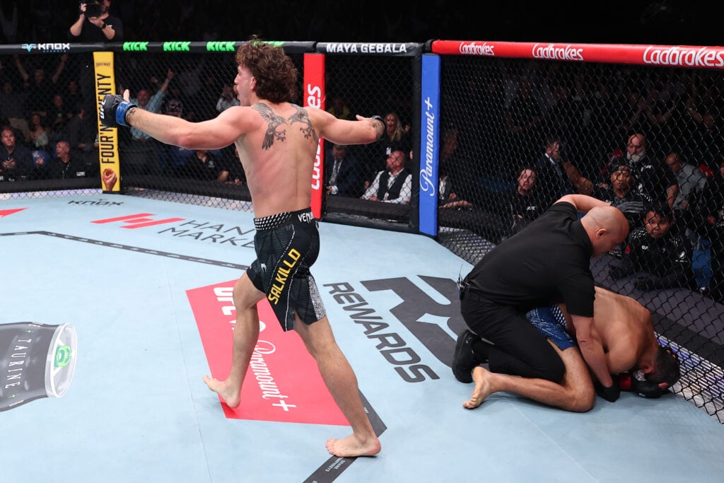 Beneil Dariush KO’d in one round at UFC Perth as 12-1 future star Quillan Salkilld earns a ranking