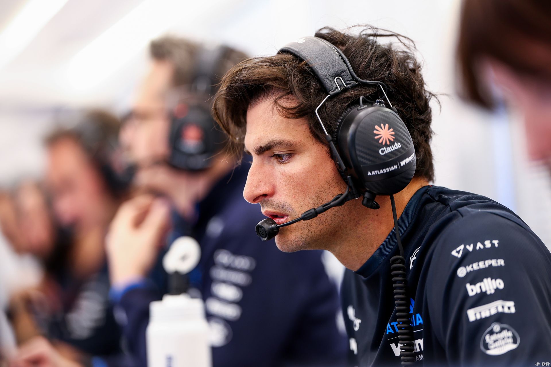 Sainz pledges ‘free time’, Vowles dismisses exit fears