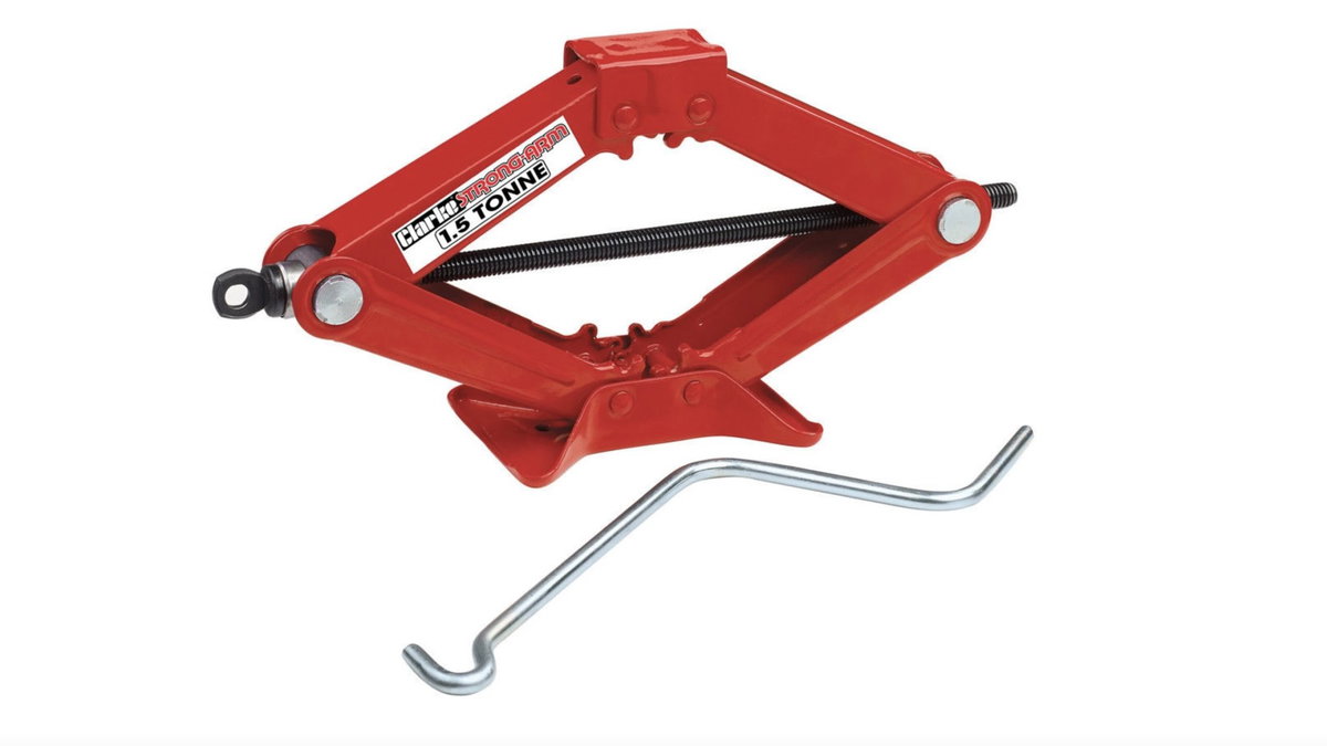 Never Get Caught Out With the Clarke CSJ1500 1.5 Tonne Scissor Jack
