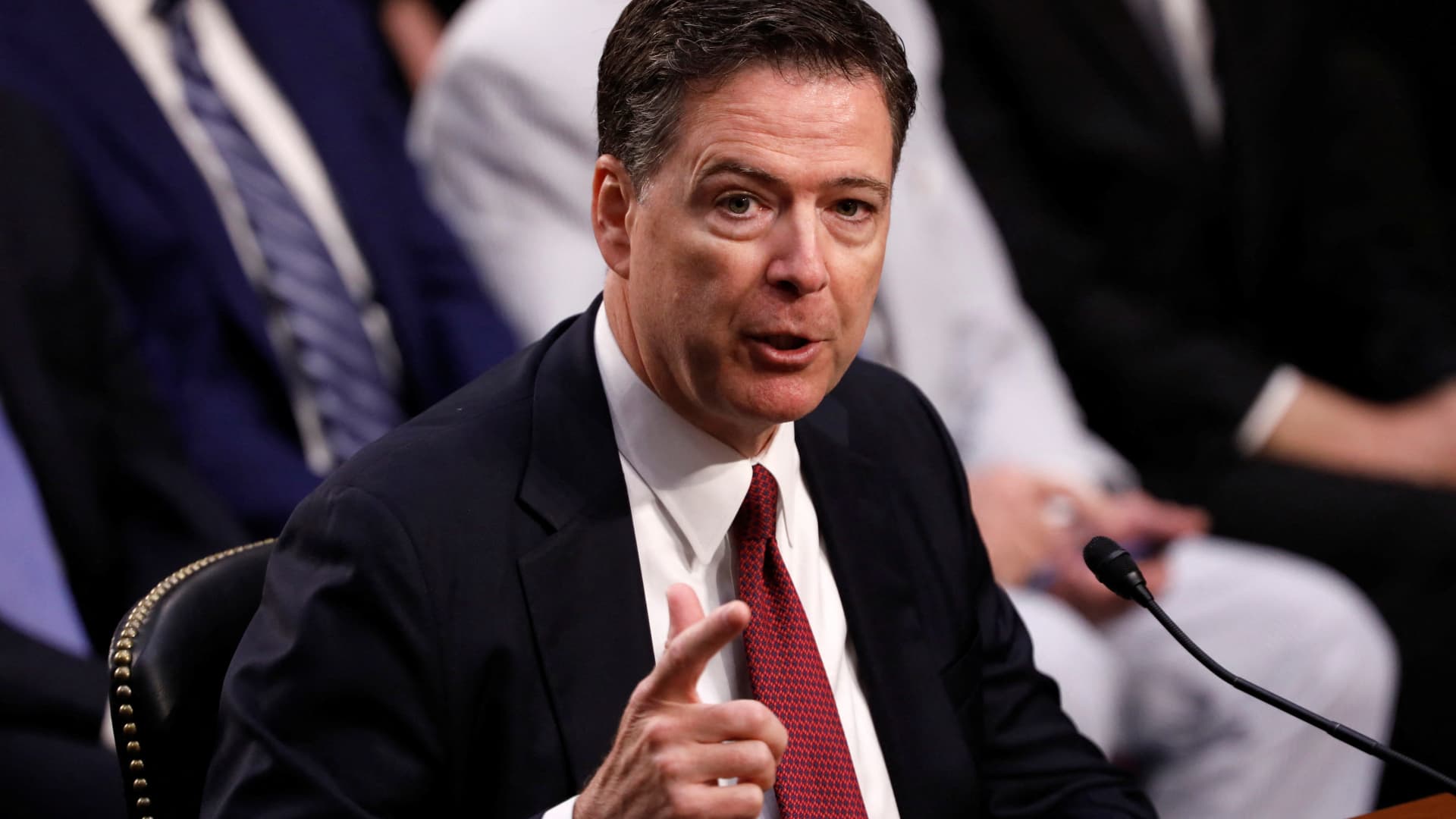 Secret Service ‘illegally’ surveilled Comey in ‘8647’ threat case…