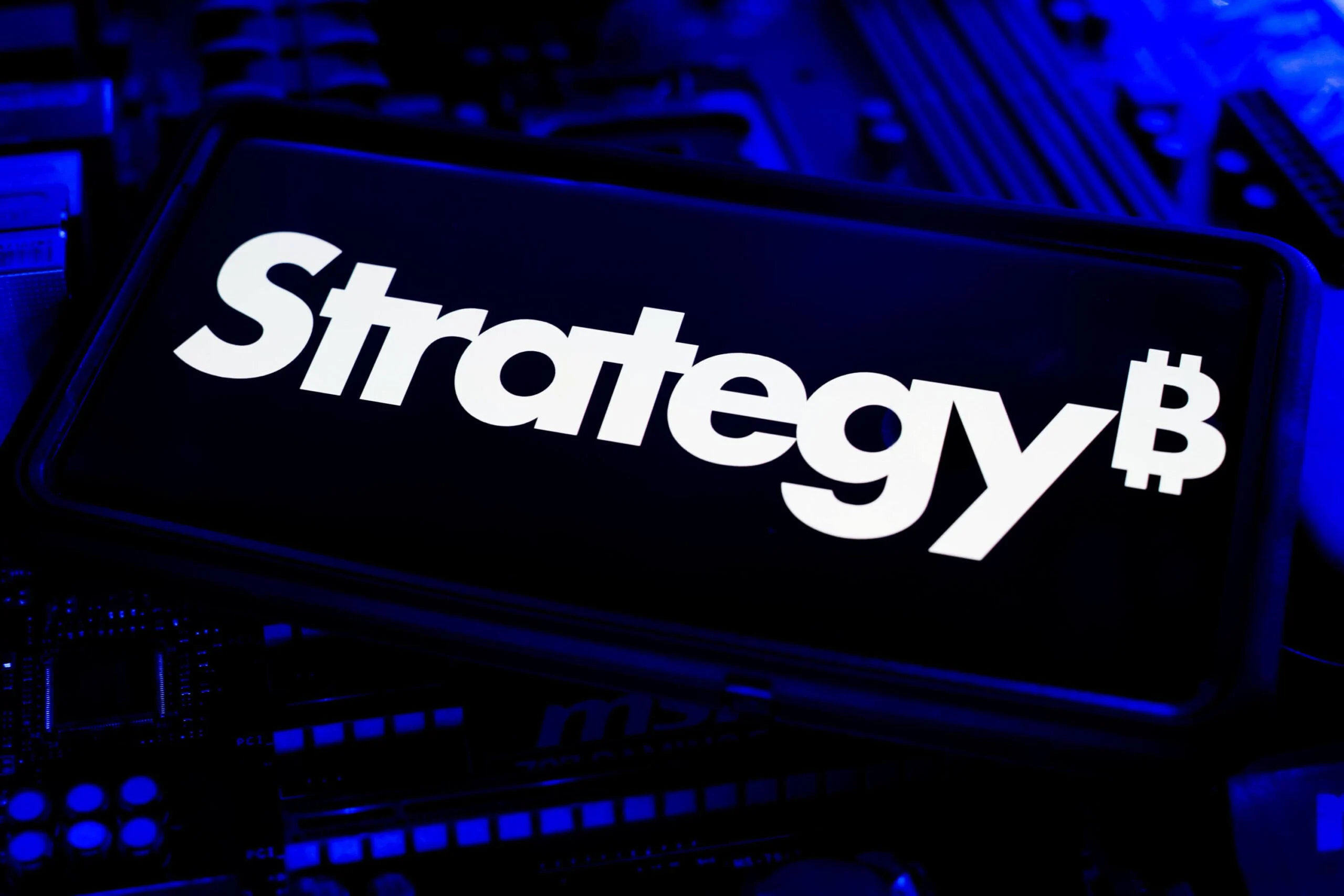 Strategy Posts $8.22B Q2 Loss as Bitcoin Holdings Climb to 843,775 BTC