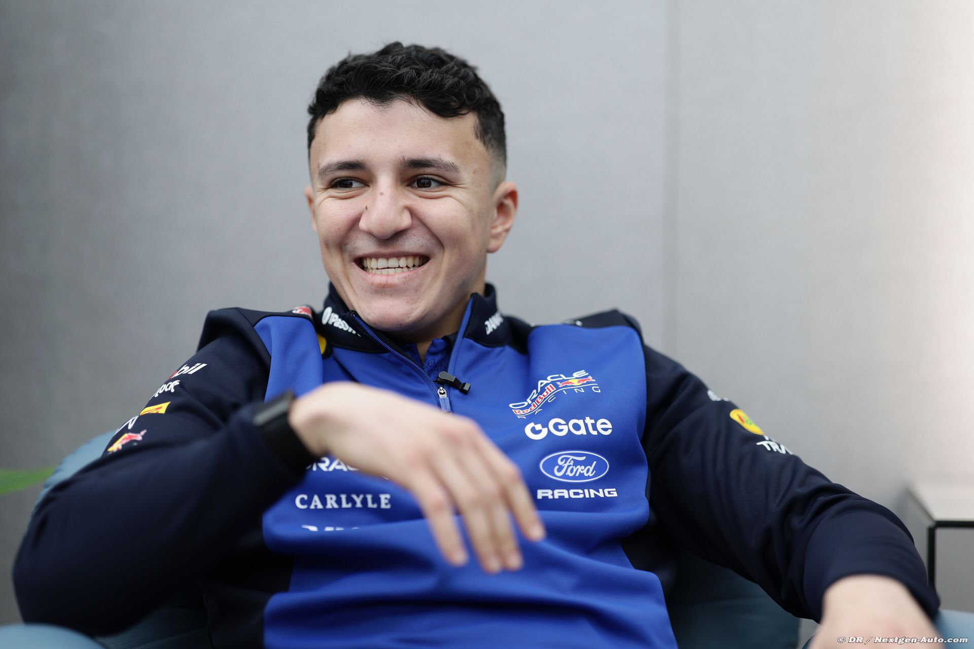 Hadjar : À 21 ans, j’ai le luxe de me comparer à Verstappen