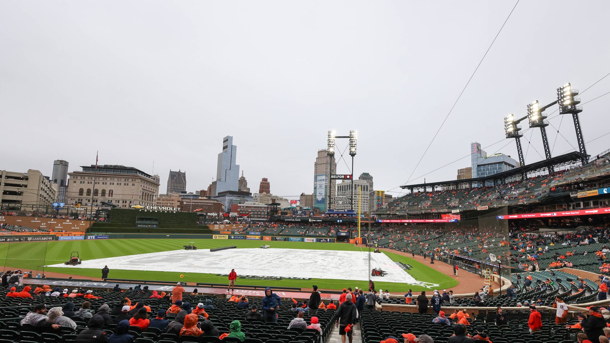 Tigers-Dodgers rain delay: Updated start time, forecast from Detroit