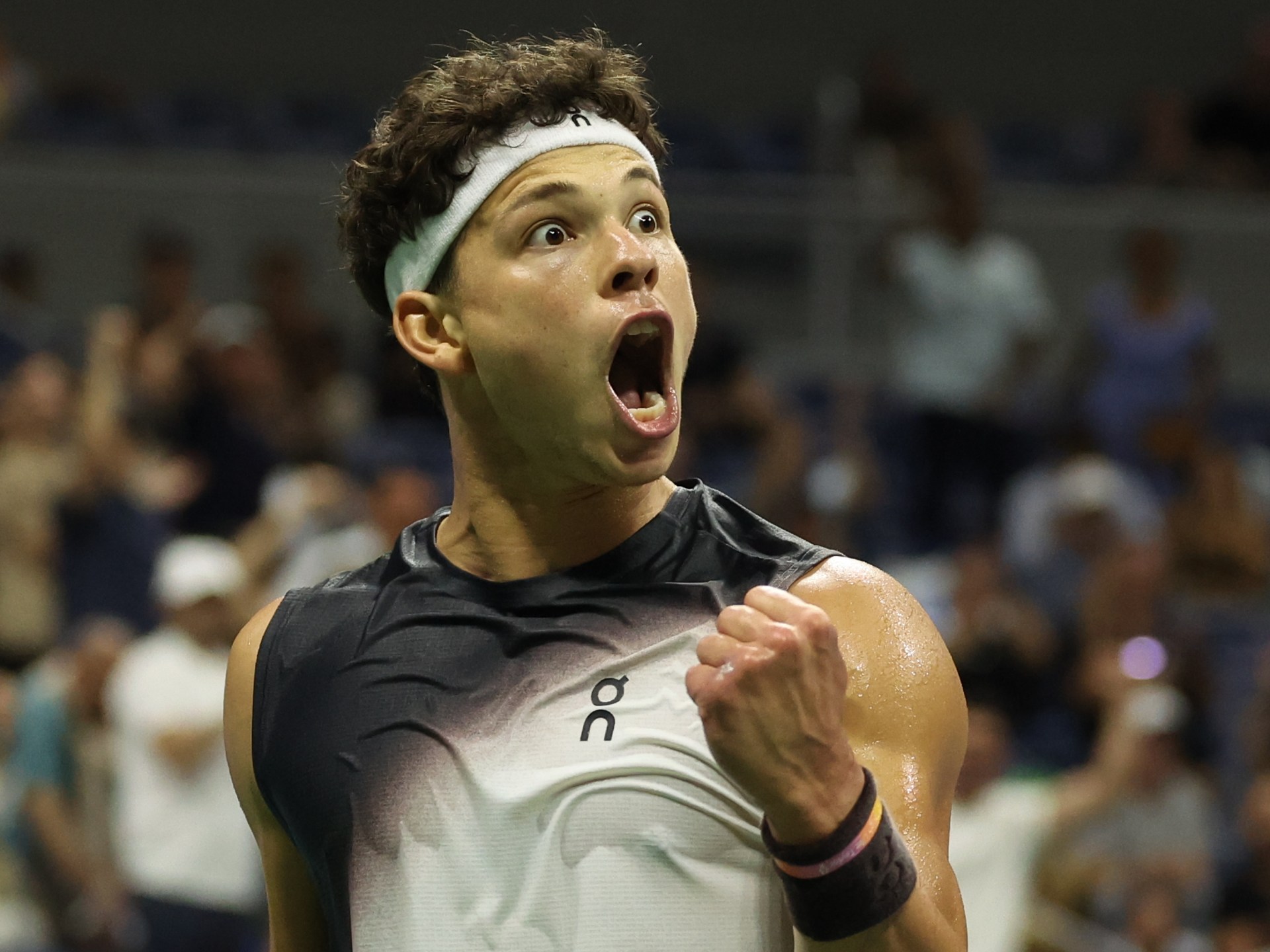 Ben Shelton shocks Carlos Alcaraz in five sets to win US Open quarterfinal