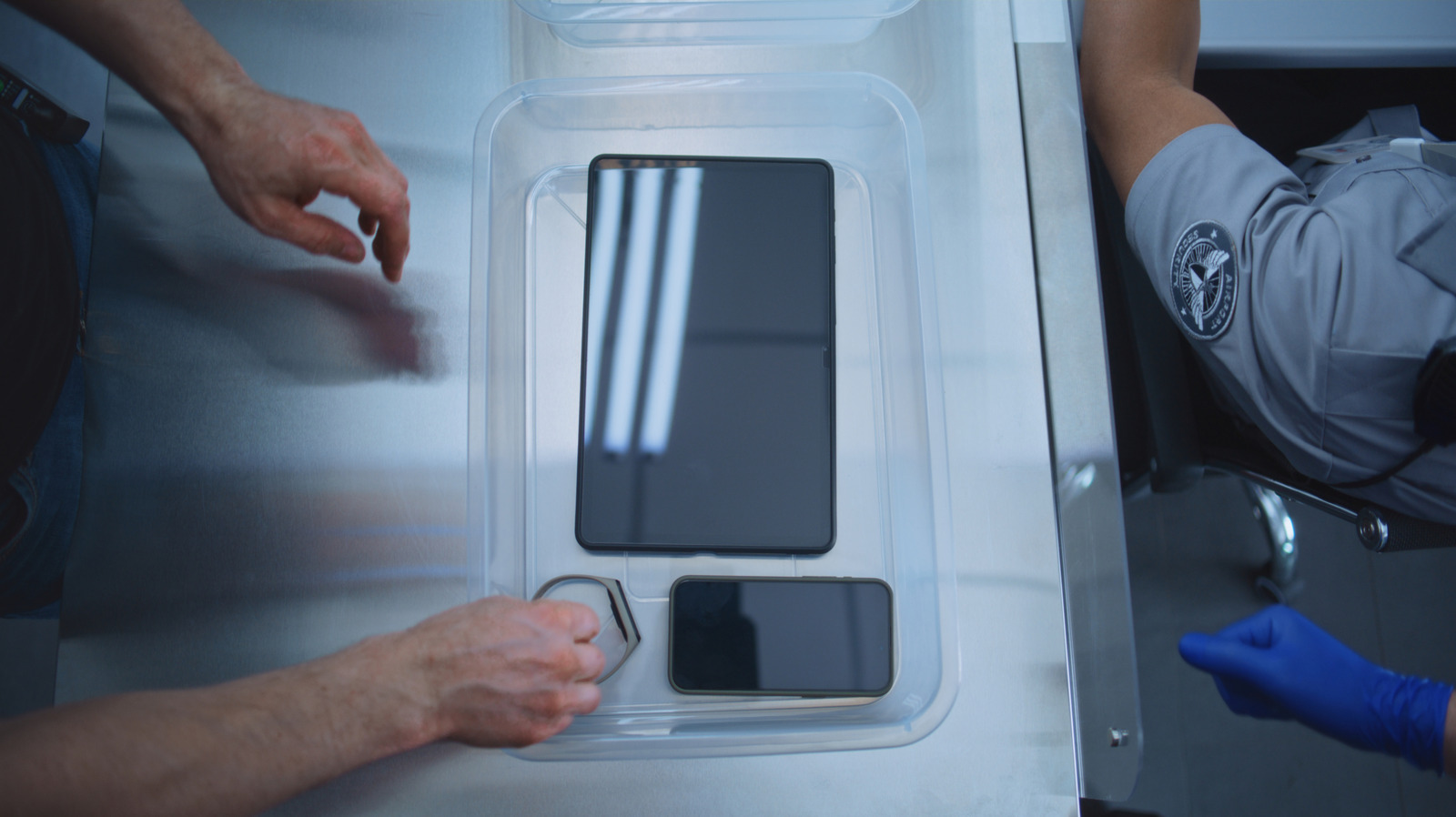 Don’t put your phone in the TSA bin — do this instead